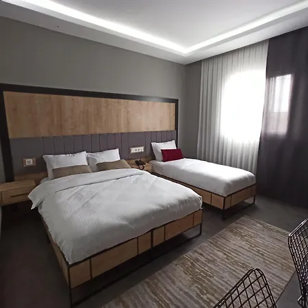 Skylon Airport Hotel-3